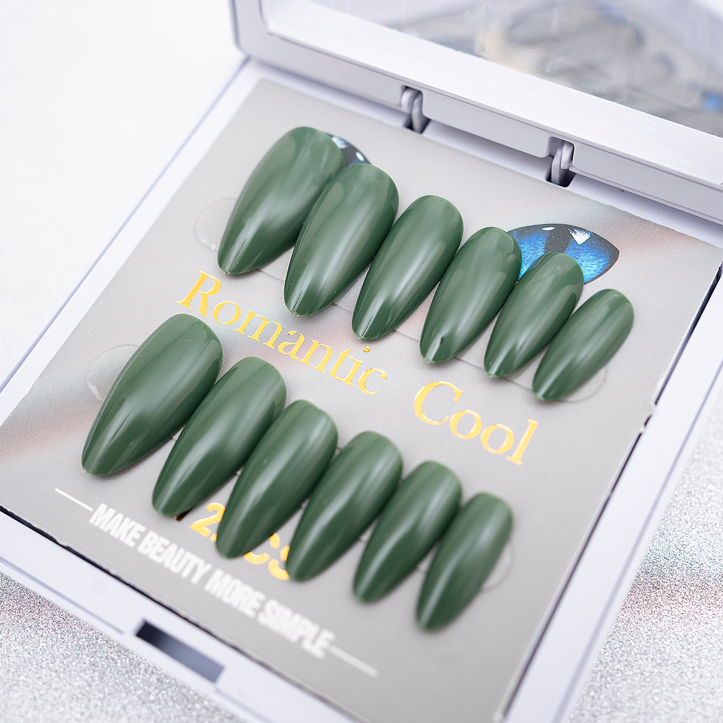 Emerald Velvet Nails