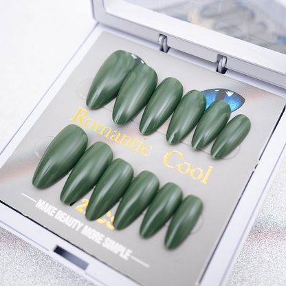 Emerald Velvet Nails